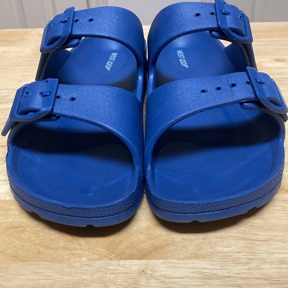 West Loop Navy Pool Slides Double Buckle Lightweight Shoes Size 4-5 - Picture 3 of 8